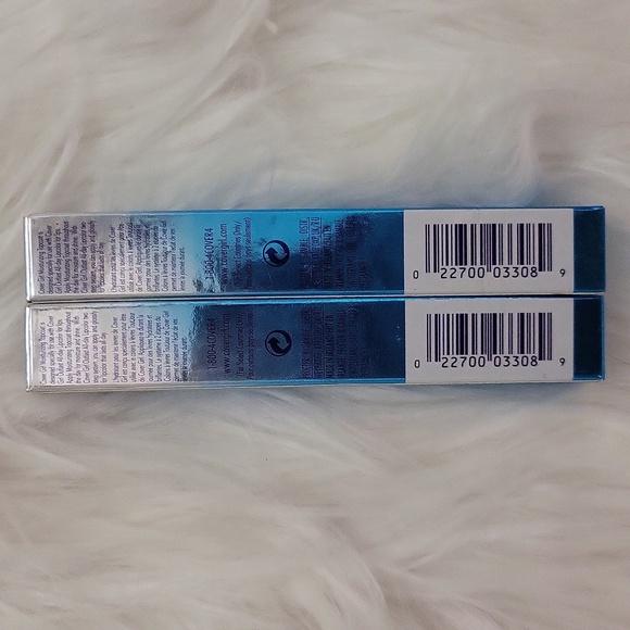 Brand New COVERGIRL OUTLAST MOISTURIZING TOP COAT-2CT. - Picture 2 of 3